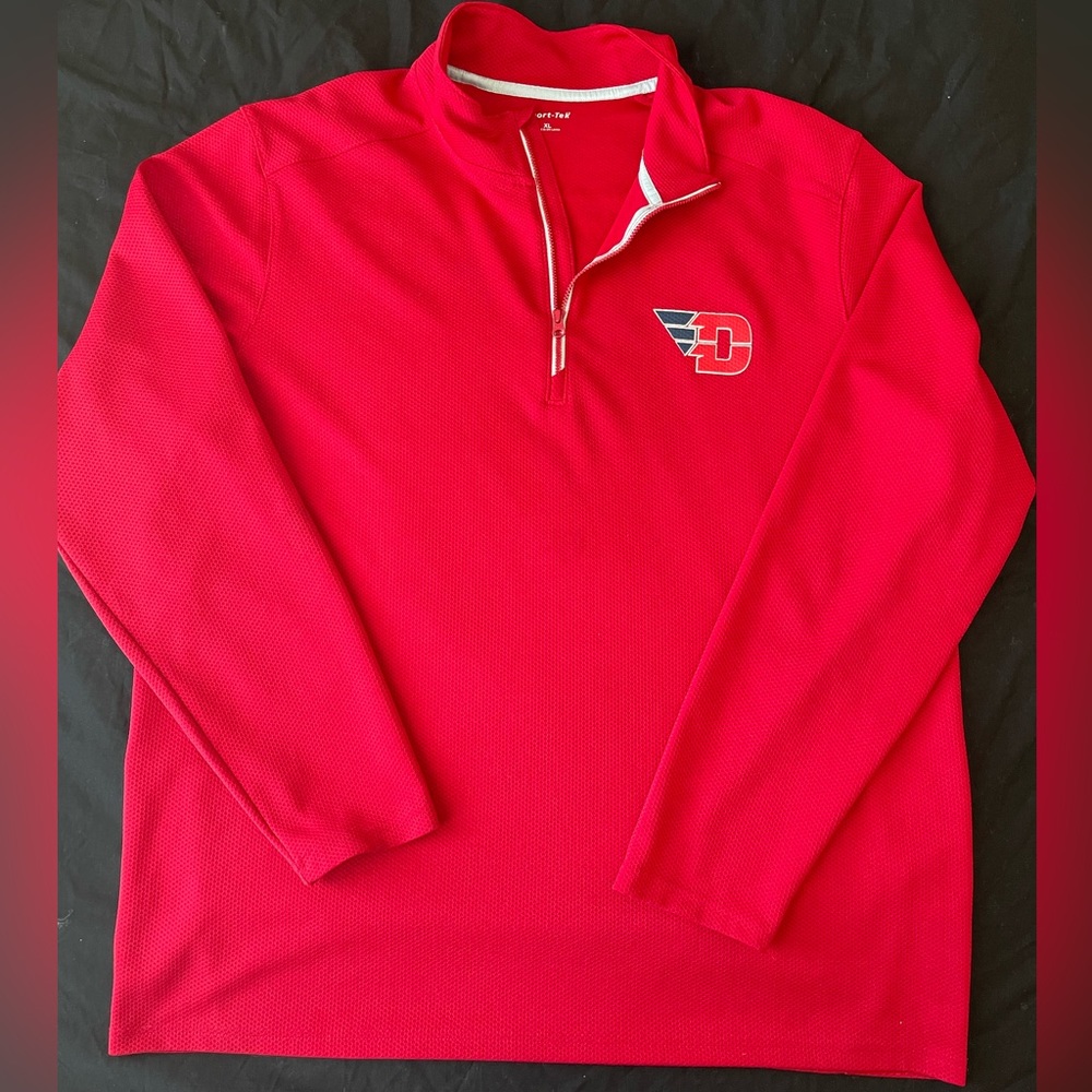 DAYTON FLYERS LONG SLEEVE SPORT TEK SHIRT! Great sport tek long sleeve